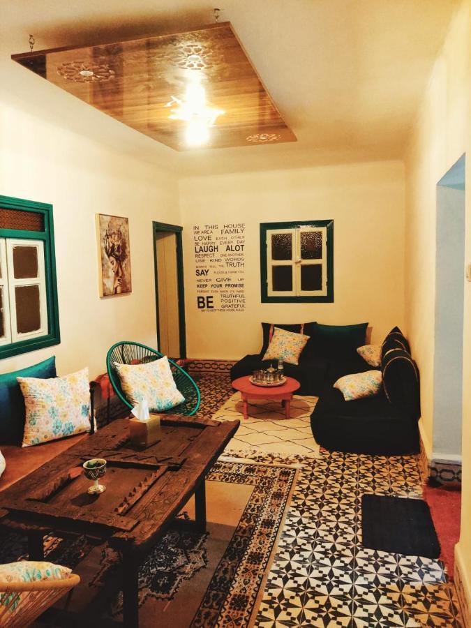 Thayri Hostel ซิดี้คาโอกี ภายนอก รูปภาพ